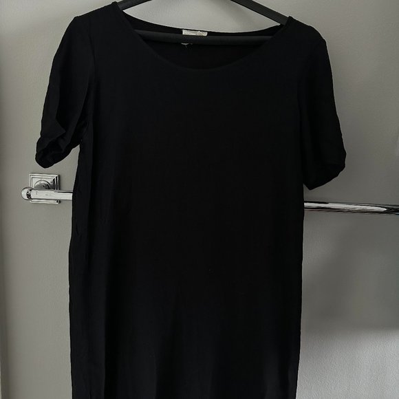 Aritzia Wilfred Free Dress - Picture 1 of 1